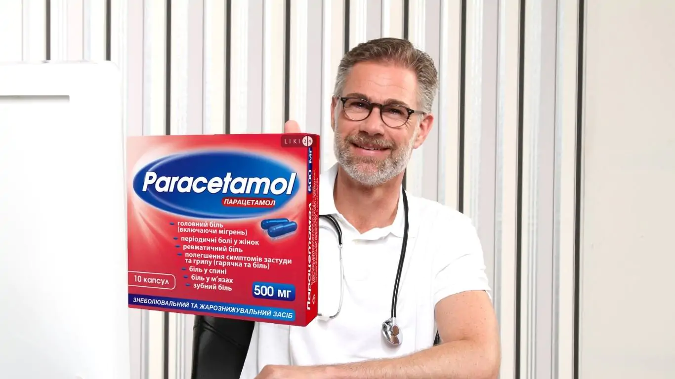 Парацетамол от чего? Фото врача с упаковкой таблеток